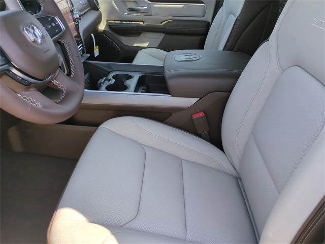 Thumbnail: 2025 RAM 1500 - 11