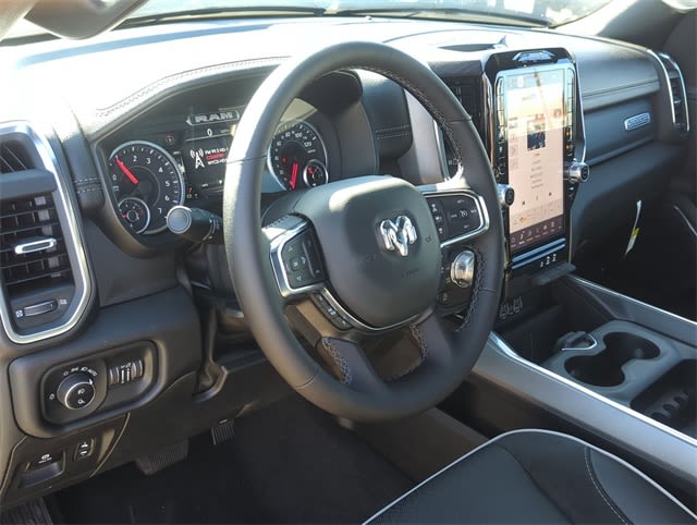 Thumbnail: 2025 RAM 1500 - 2