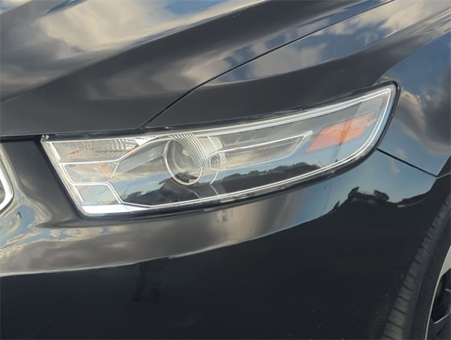 Thumbnail: 2016 Ford Taurus - 24