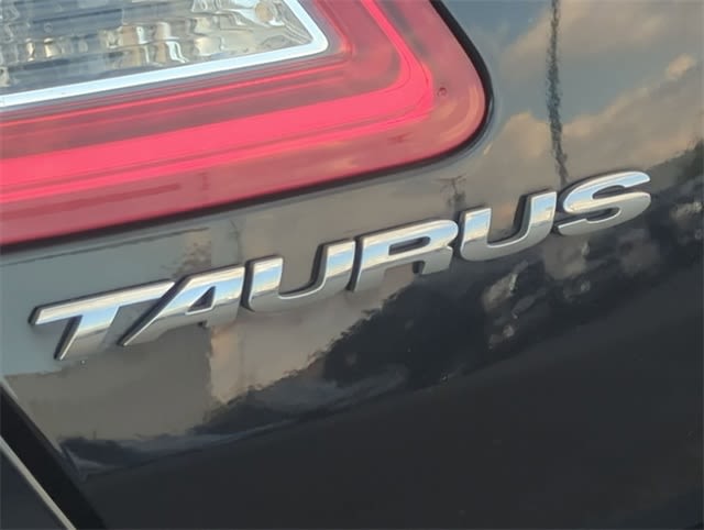 Thumbnail: 2016 Ford Taurus - 25
