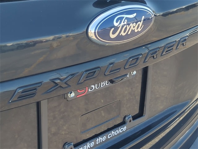 Thumbnail: 2014 Ford Explorer - 25