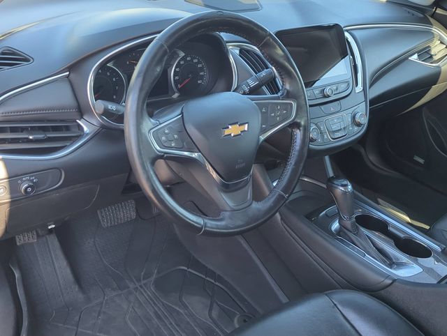 Thumbnail: 2018 Chevrolet Malibu - 2