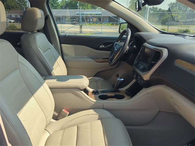 Thumbnail: 2017 GMC Acadia - 10