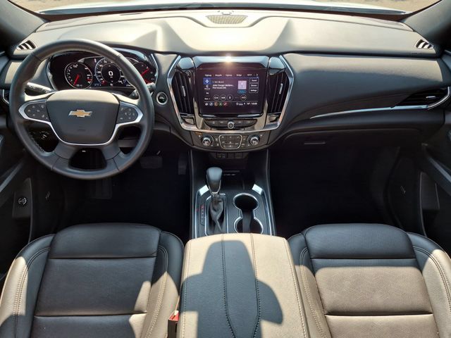 Thumbnail: 2023 Chevrolet Traverse - 9