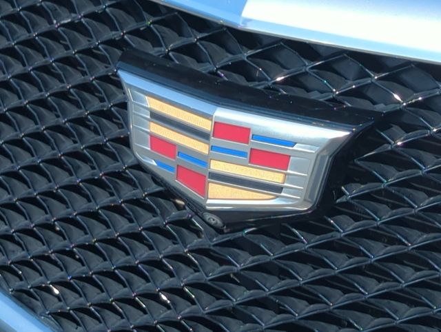 Thumbnail: 2023 Cadillac XT5 - 6
