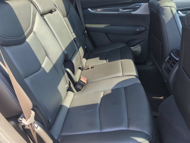 Thumbnail: 2023 Cadillac XT5 - 27