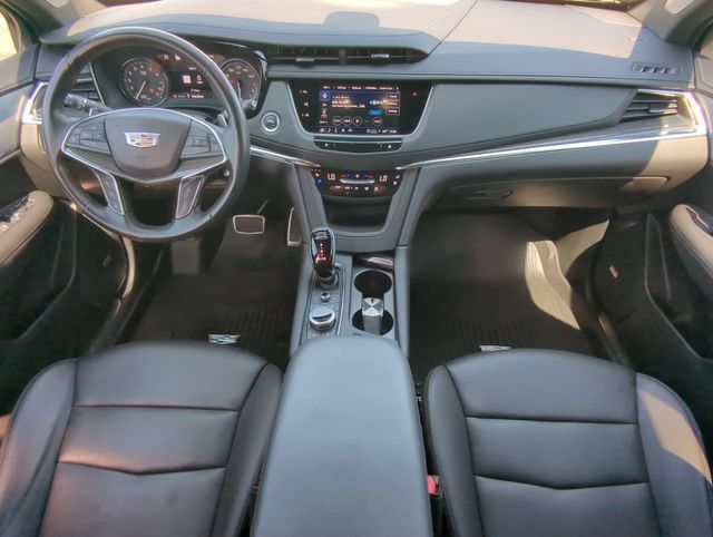 Thumbnail: 2023 Cadillac XT5 - 8