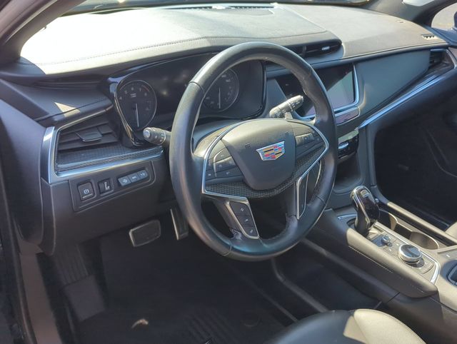 Thumbnail: 2023 Cadillac XT5 - 2