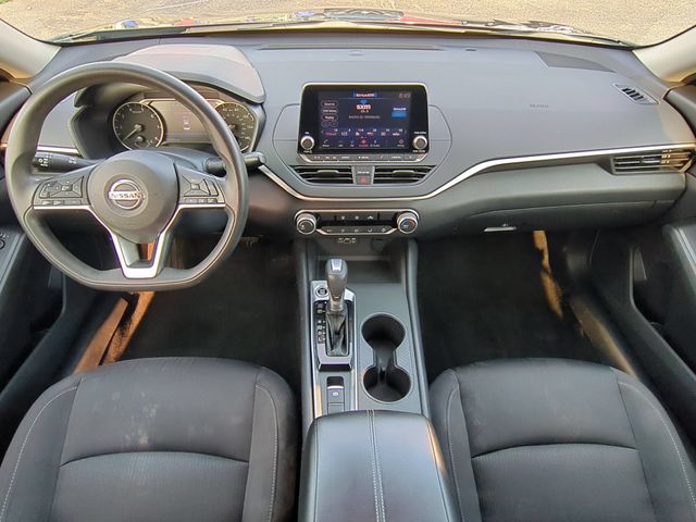 Thumbnail: 2019 Nissan Altima - 10