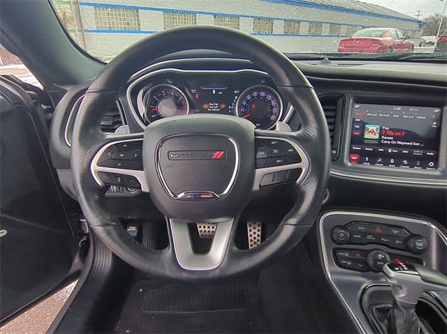 2018 Dodge Challenger R/T 13