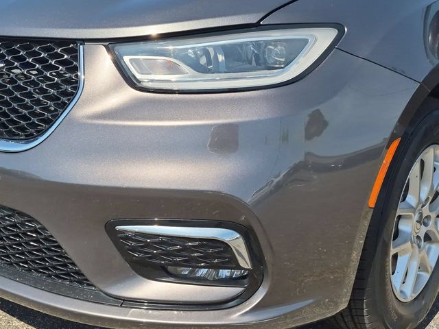 Thumbnail: 2022 Chrysler Pacifica - 23