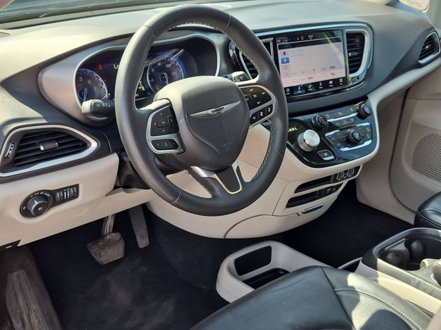Thumbnail: 2022 Chrysler Pacifica - 2