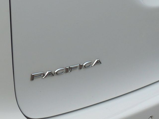 Thumbnail: 2024 Chrysler Pacifica - 7