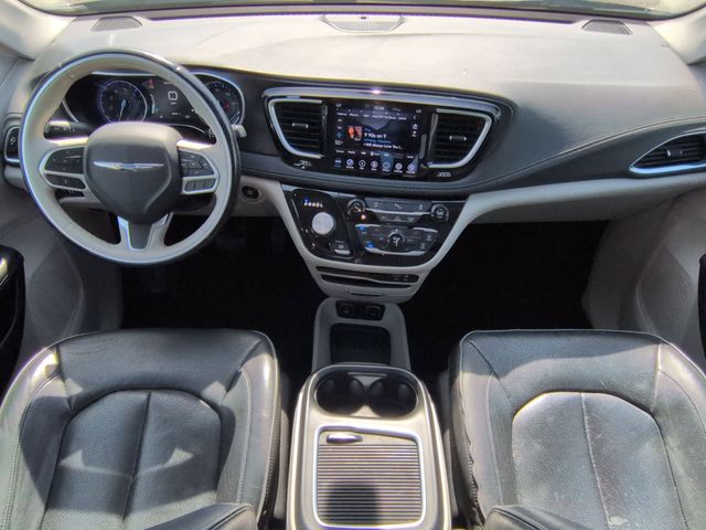 Thumbnail: 2020 Chrysler Pacifica - 9