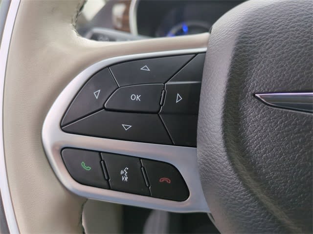 2021 Chrysler Pacifica Hybrid Limited 29