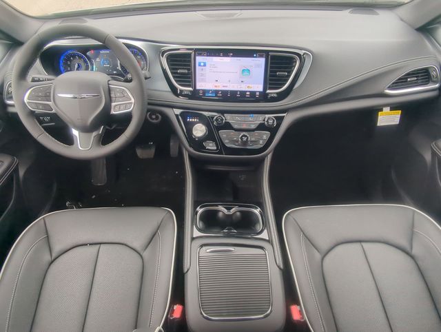 Thumbnail: 2026 Chrysler Pacifica - 9