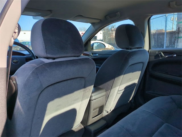 2014 Chevrolet Impala LS 11