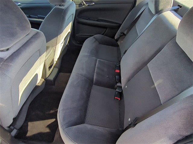2014 Chevrolet Impala LS 27