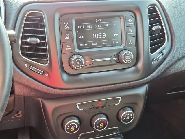 Thumbnail: 2018 Jeep Compass - 14