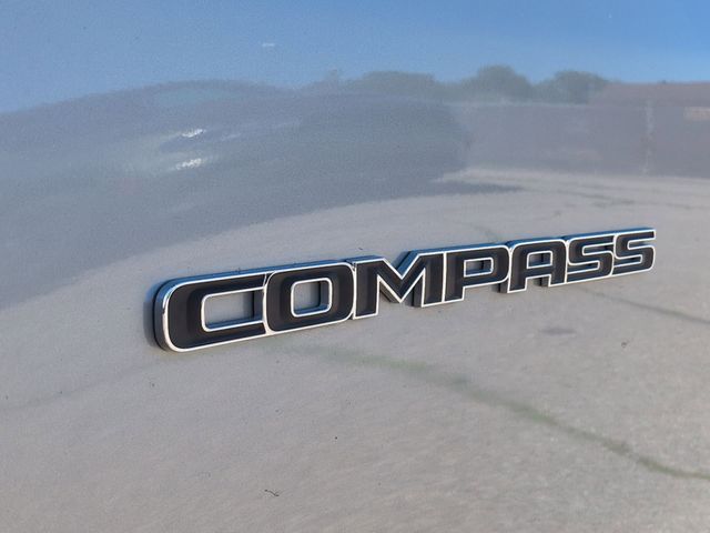 Thumbnail: 2022 Jeep Compass - 25
