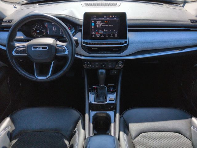 Thumbnail: 2022 Jeep Compass - 9