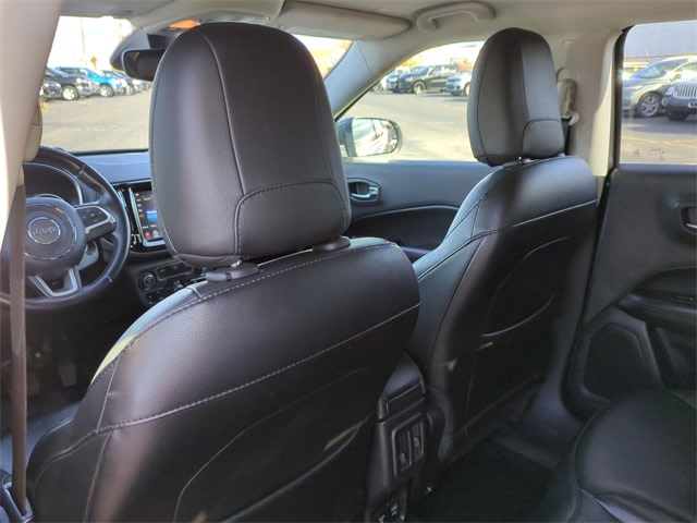 Thumbnail: 2020 Jeep Compass - 12