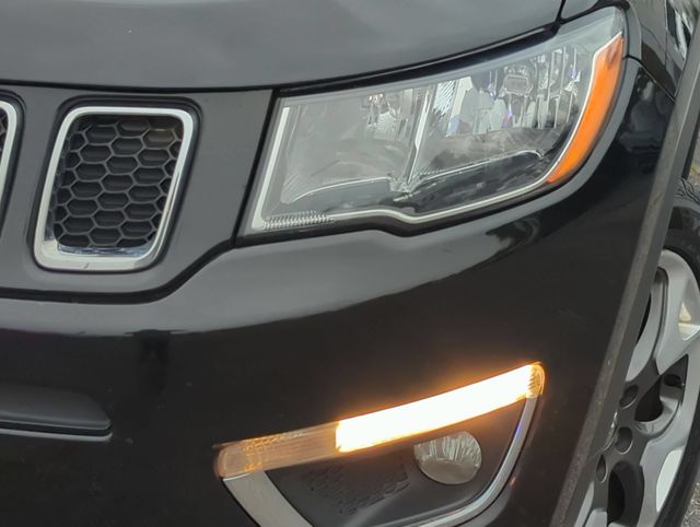Thumbnail: 2018 Jeep Compass - 9