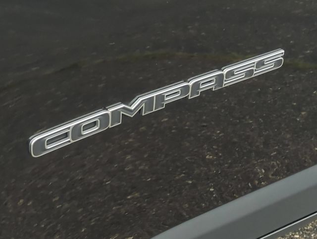 Thumbnail: 2018 Jeep Compass - 10