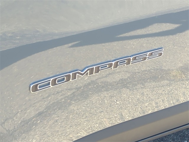 Thumbnail: 2020 Jeep Compass - 25