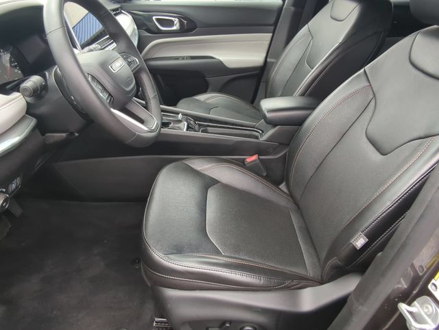 Thumbnail: 2023 Jeep Compass - 10