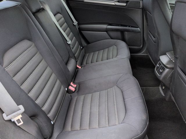 Thumbnail: 2015 Ford Fusion - 26