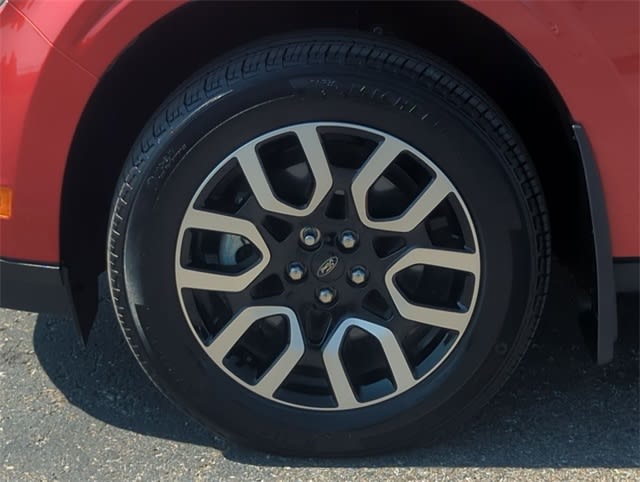 Thumbnail: 2024 Ford Maverick - 8