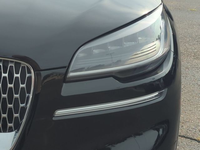 Thumbnail: 2021 Lincoln Aviator - 24