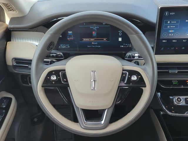 Thumbnail: 2023 Lincoln Corsair - 13