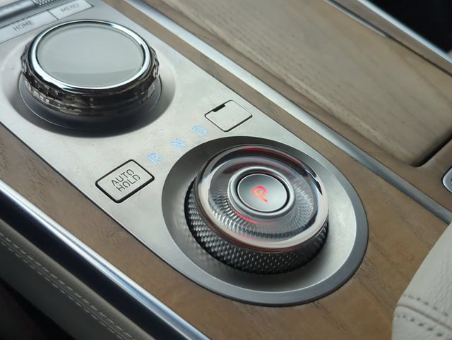 Thumbnail: 2023 Genesis GV80 - 36