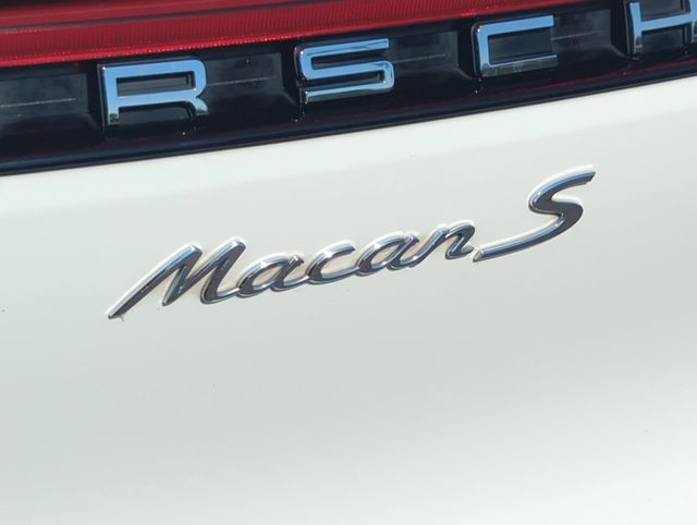 Thumbnail: 2020 Porsche Macan - 25