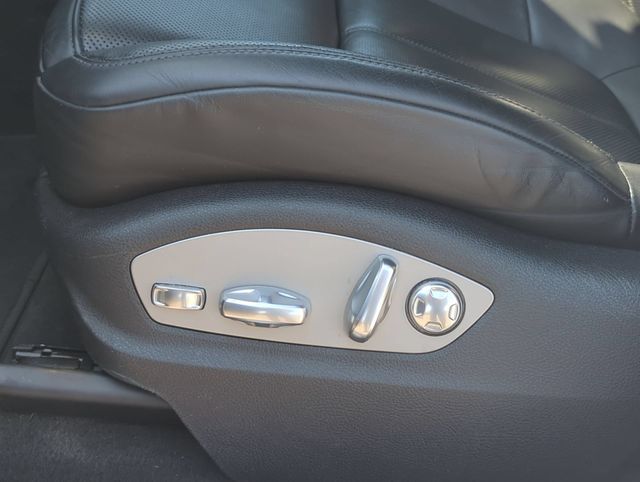 Thumbnail: 2020 Porsche Macan - 26