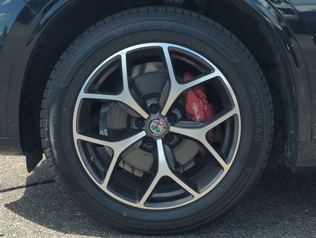 Thumbnail: 2021 Alfa Romeo Stelvio - 8