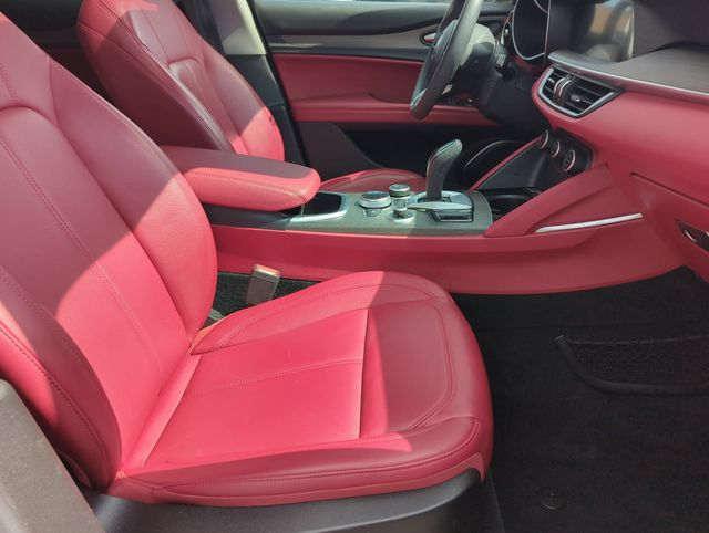 Thumbnail: 2021 Alfa Romeo Stelvio - 11