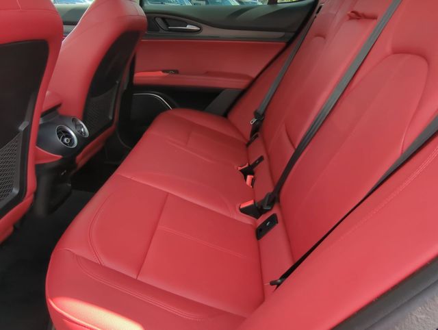 Thumbnail: 2021 Alfa Romeo Stelvio - 28
