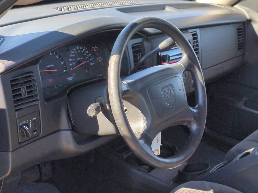 Thumbnail: 2002 Dodge Dakota - 12