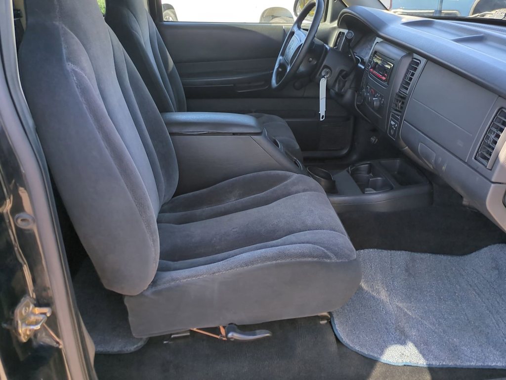 Thumbnail: 2002 Dodge Dakota - 10