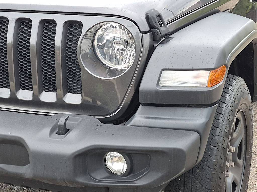 Thumbnail: 2018 Jeep Wrangler - 22