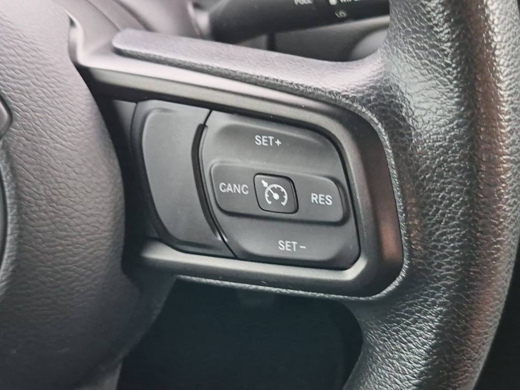 Thumbnail: 2018 Jeep Wrangler - 28