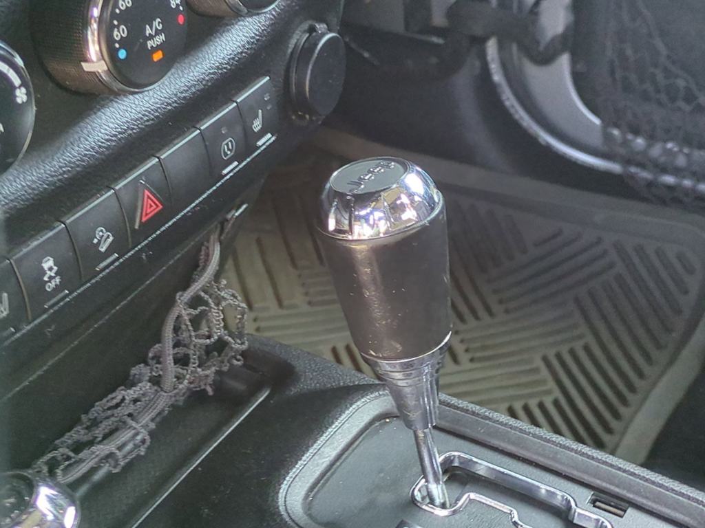 Thumbnail: 2014 Jeep Wrangler - 14