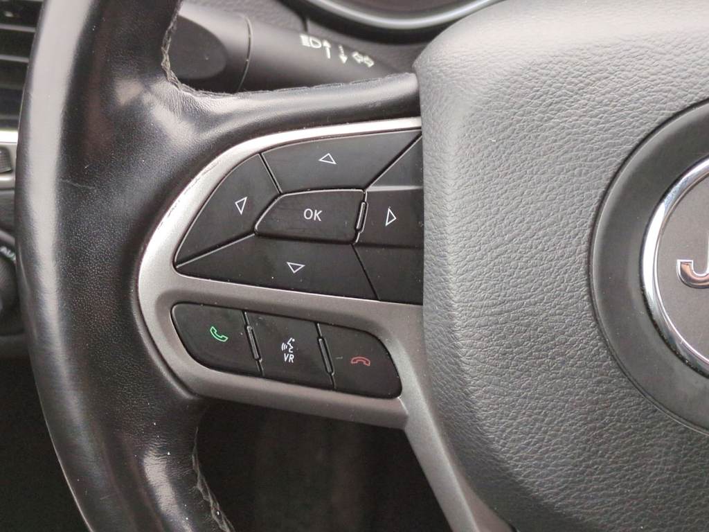 Thumbnail: 2020 Jeep Cherokee - 29