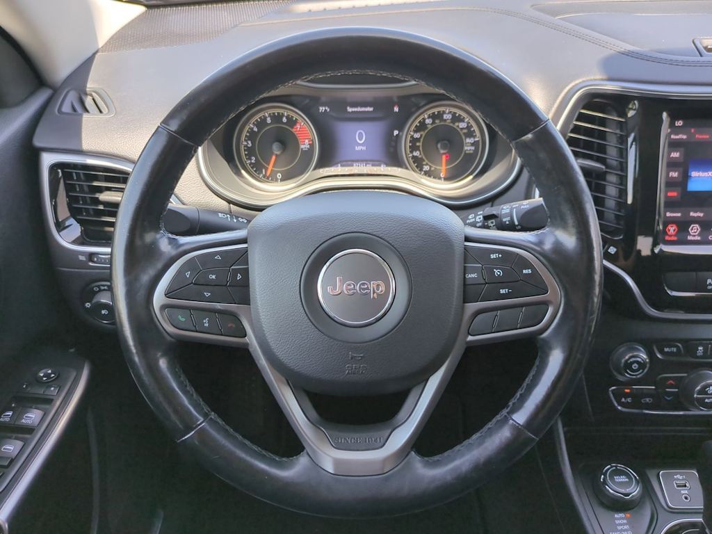 Thumbnail: 2020 Jeep Cherokee - 12