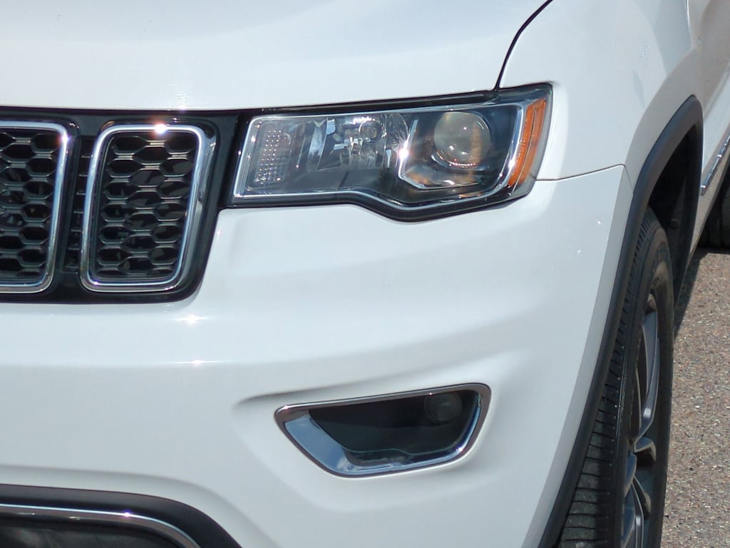 Thumbnail: 2019 Jeep Grand Cherokee - 24