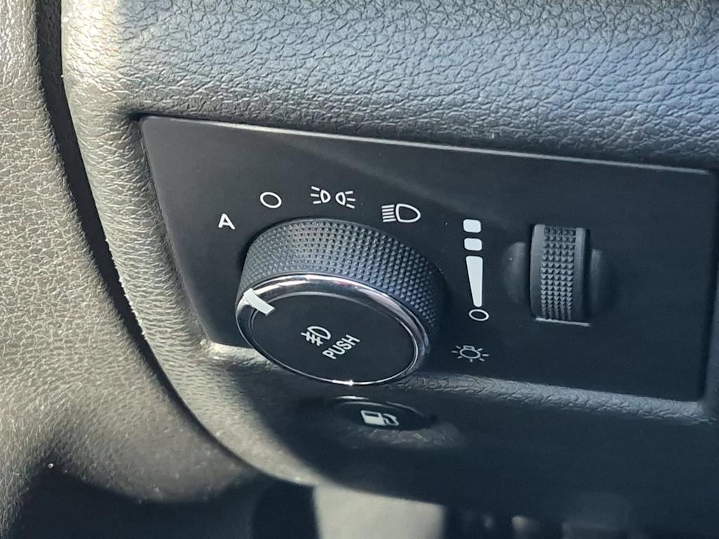 Thumbnail: 2021 Jeep Grand Cherokee - 34