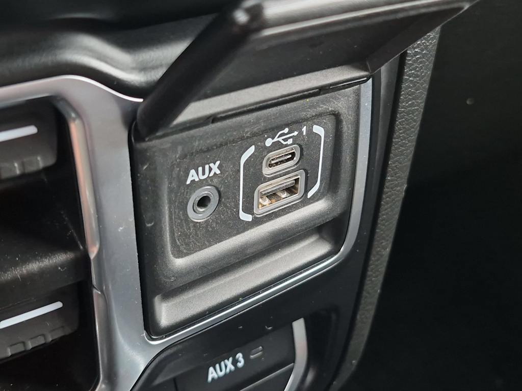 Thumbnail: 2022 Jeep Gladiator - 33
